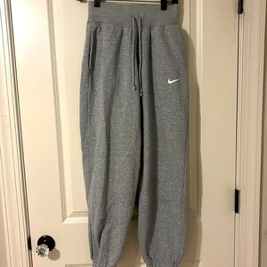 Gray Nike sweatpants